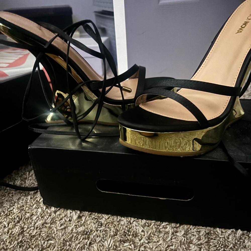 Women's Black Strappy Platform Heels with Gold Accent